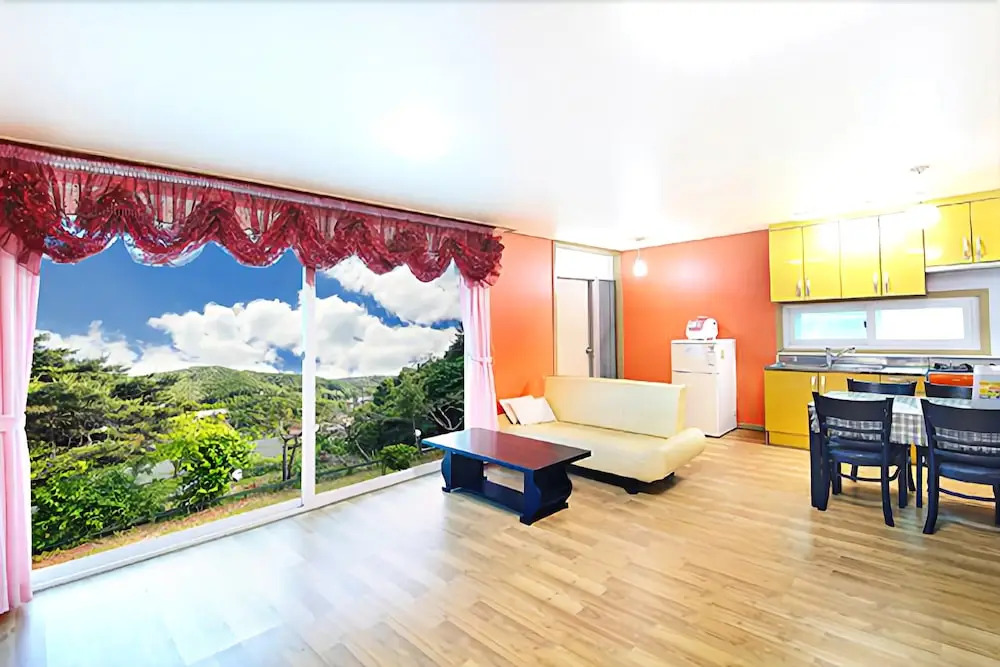 Jung Pension