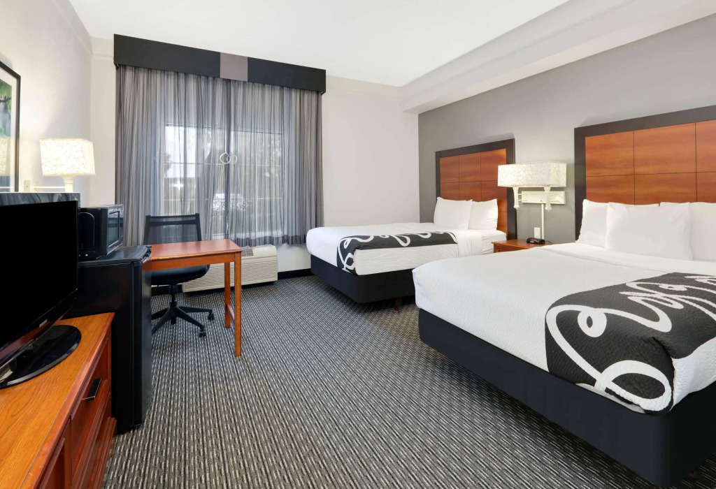 La Quinta by Wyndham Dallas North Central