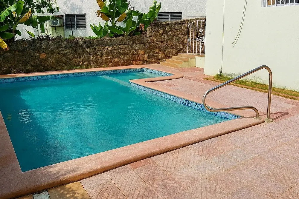 CortLang Vacation Rentals Costambar