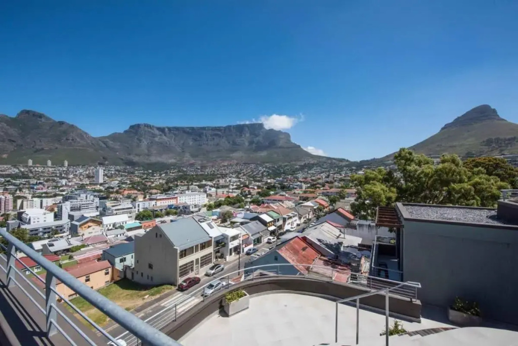 Spectacular Modern Apartment in Vibrant Bokaap