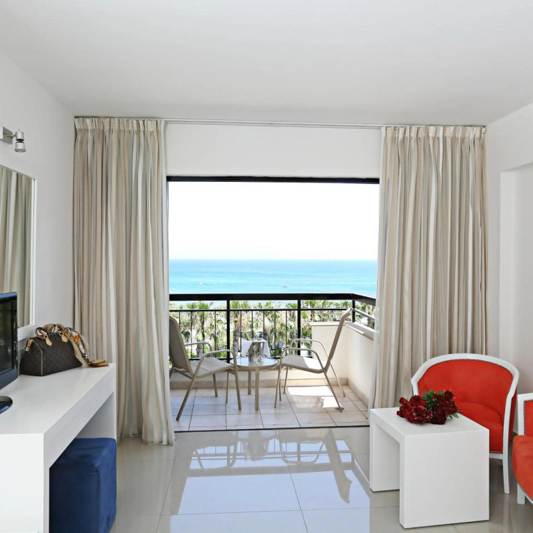 Tsokkos Anastasia Beach Hotel