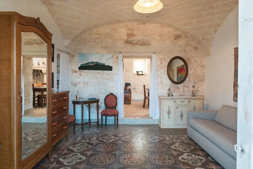 Sea and the City Apartments by Wonderful Italy