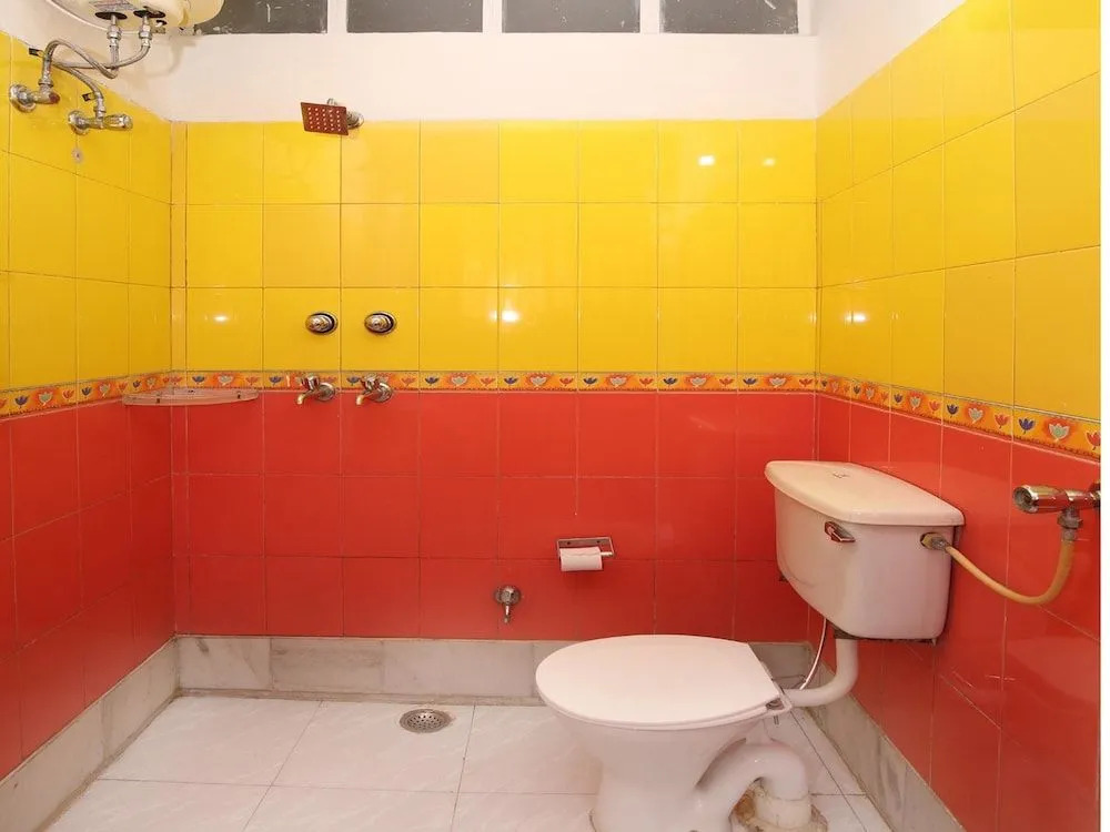 OYO Flagship 2431 Hotel Skylark