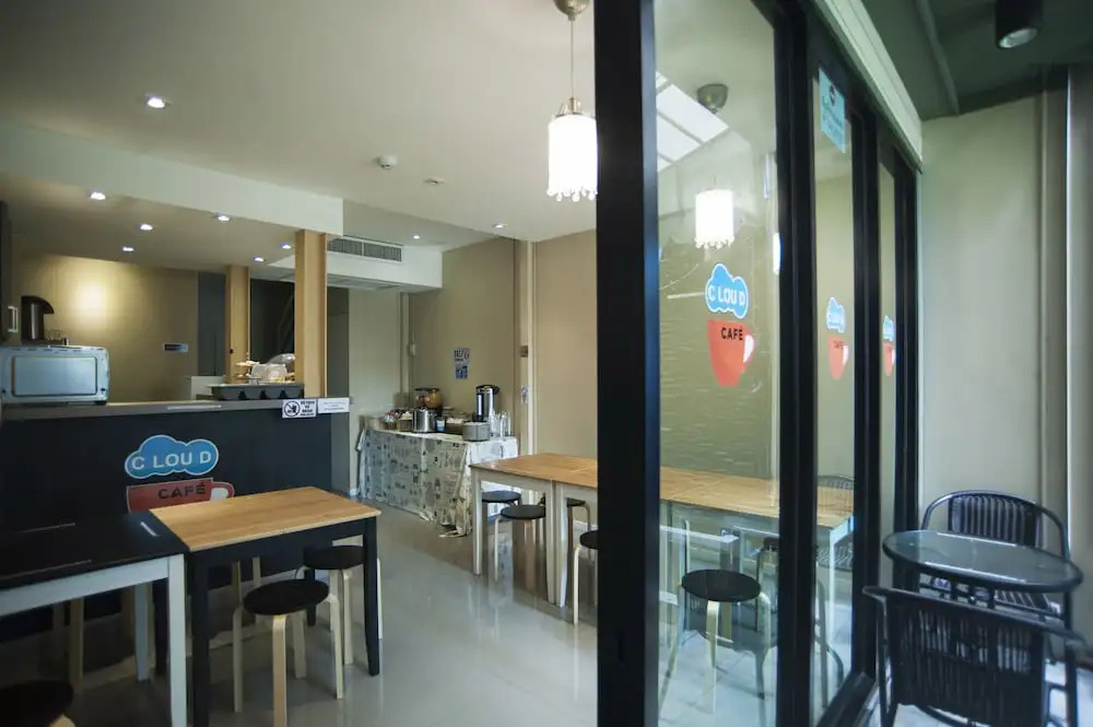 Cloud 9 Lodge
