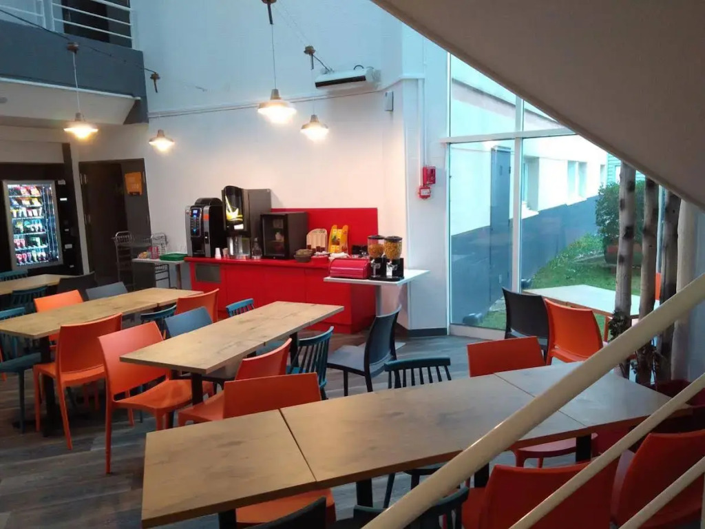 Hotel F1 Maurepas