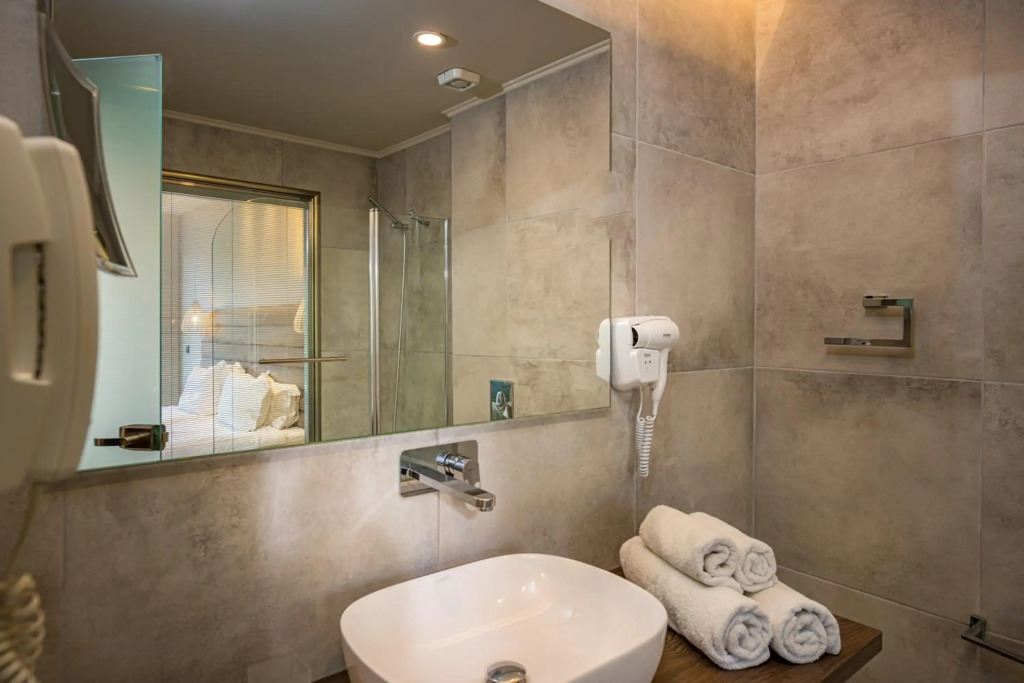 Alexandra Beach Resort & Spa