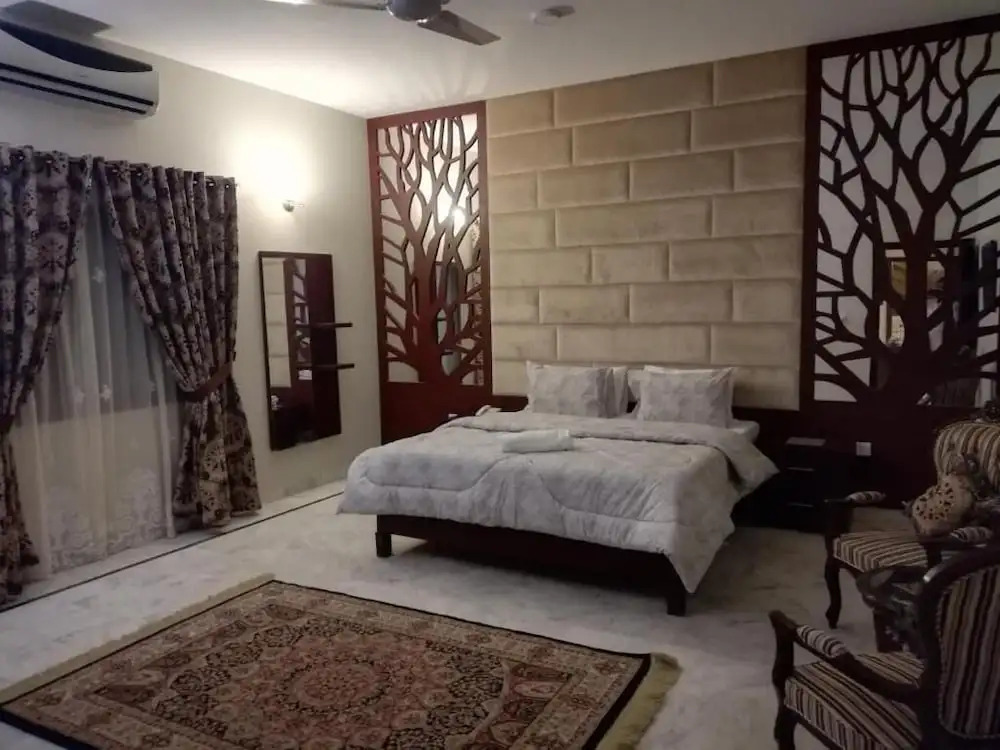 Hotel island Clifton