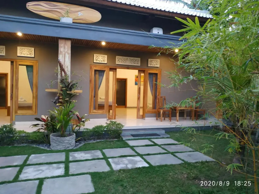 Surf Retreat Villa Sari Bali