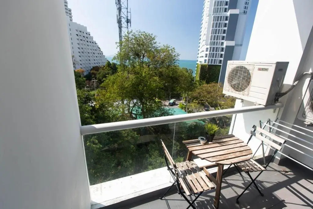 Serenity Condo Wongamat by Patsamon