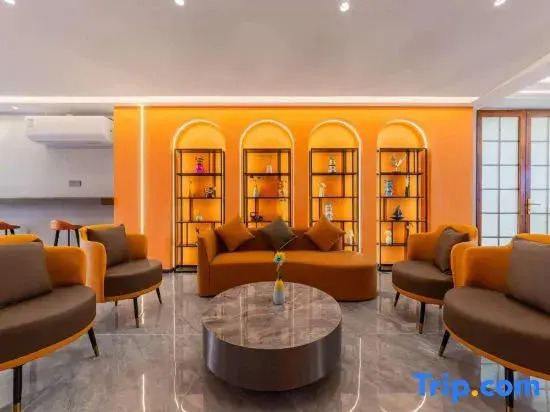 Roman Holiday Inn (Shantou Small Park)