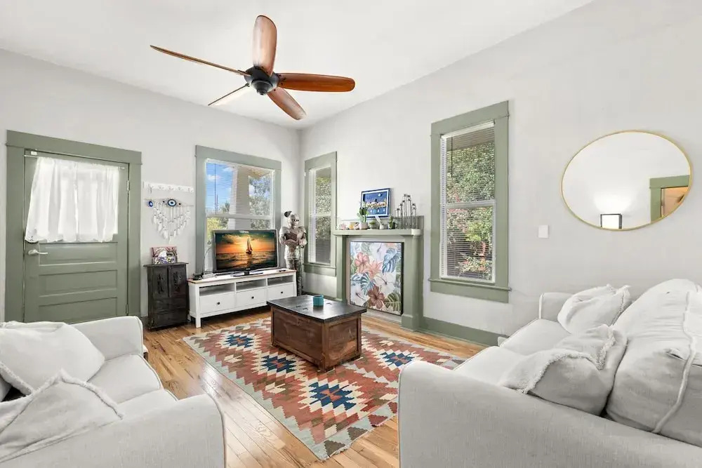 NEW Lakeland Landing Cute Bungalow by Downtown