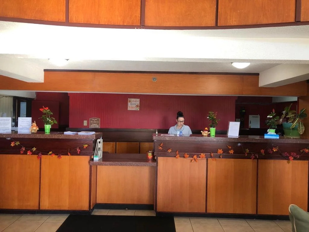 Mystic River Hotel & Suites