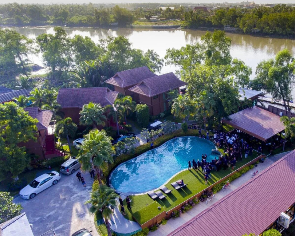The Grace Amphawa