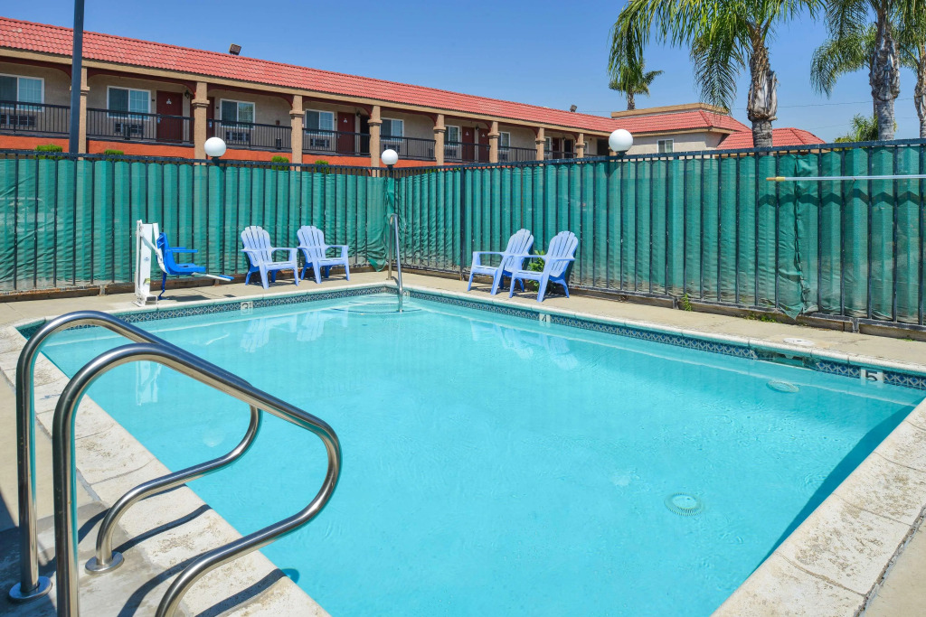 Americas Best Value Inn-Rialto