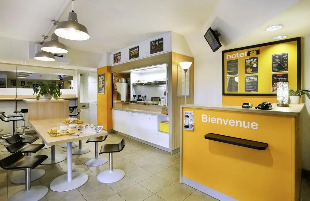 hotelF1 Aulnay Garonor A1