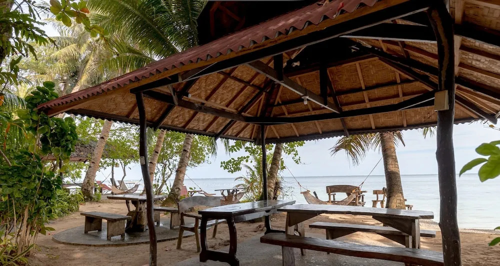 ZEN Rooms Garden Beach Siargao