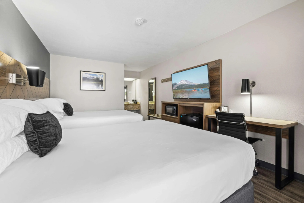 Red Lion Inn & Suites Deschutes River - Bend