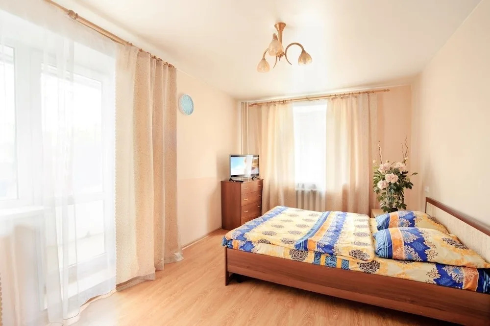 Apartment on Alliluyeva 12a-12