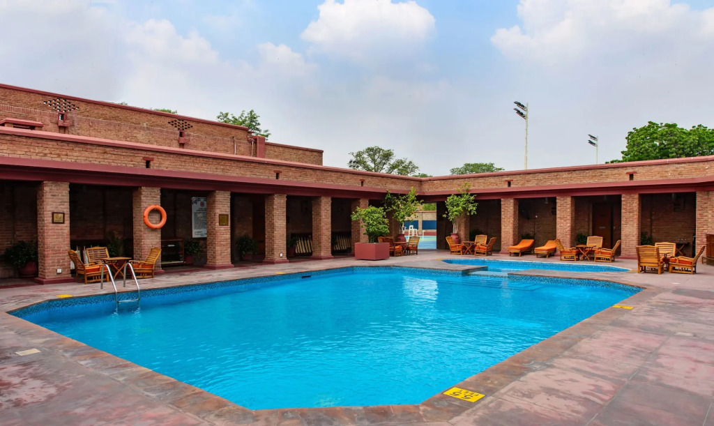 Faisalabad Serena Hotel