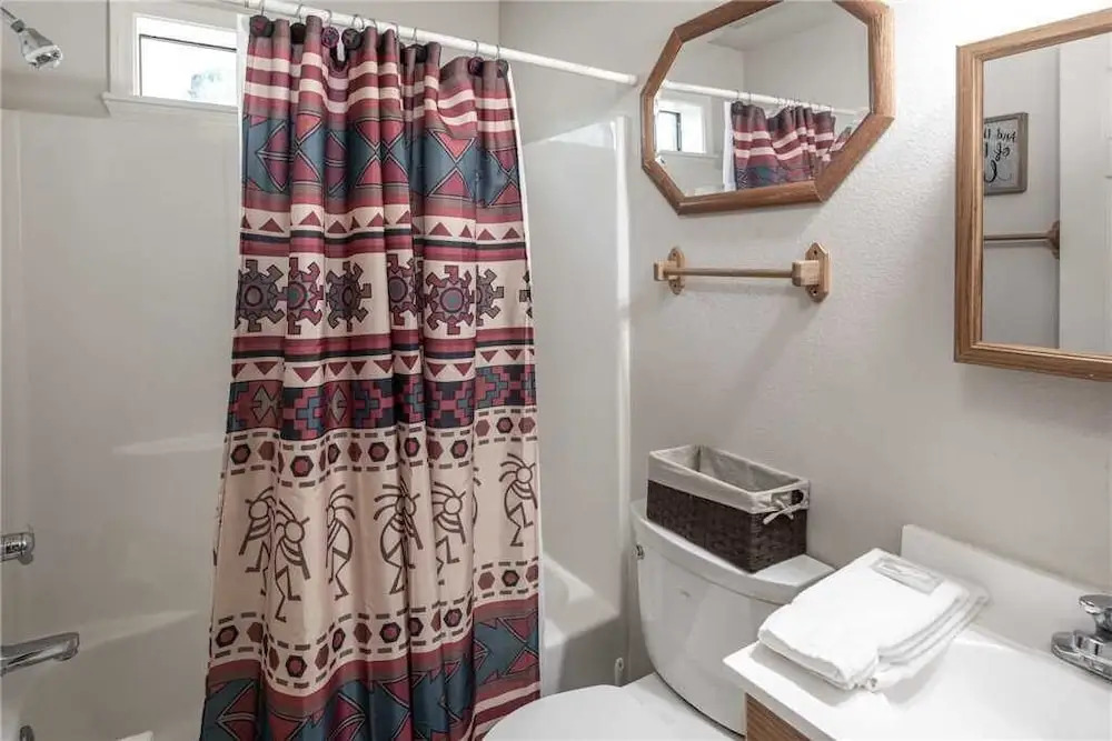 Horse Feathers, 3 Bedrooms, Pool Table, Sleeps 6