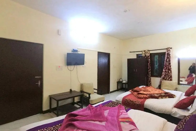 Hotel Maya Regency
