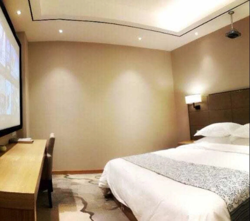 Fourseas Holiday Hotel