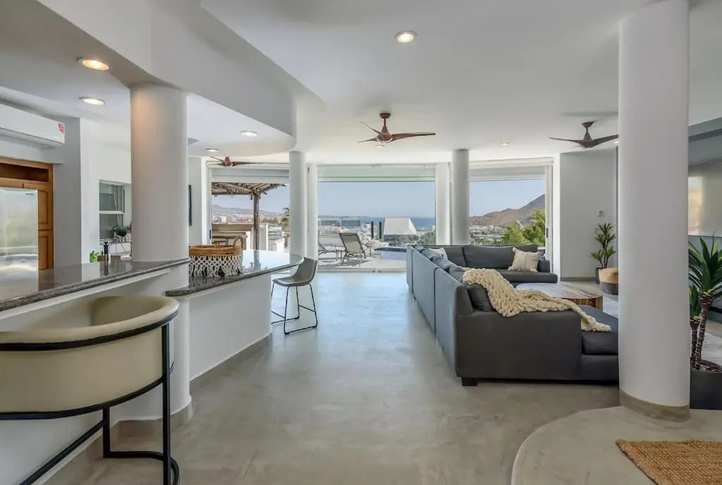 The one and only Pedregal Hollywood House