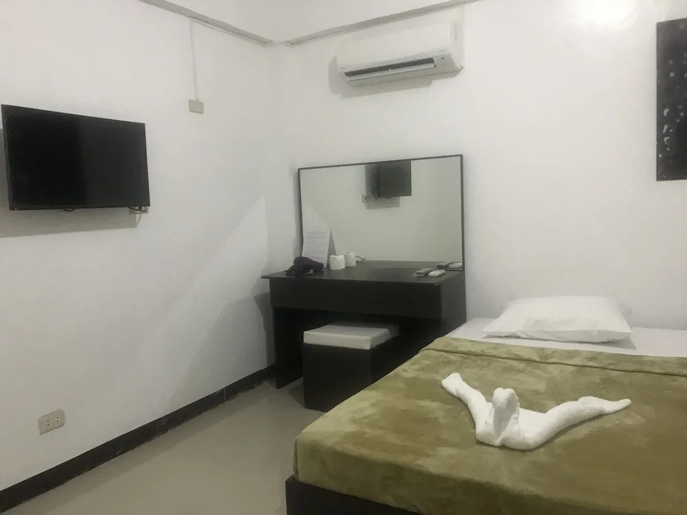 4Cs Tourist Lodge