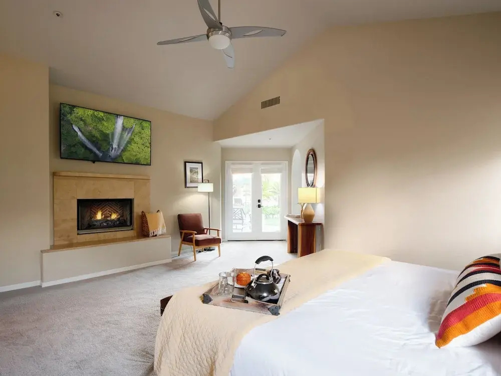 Luxury Mountain Estate-pool-spa-bbq+bar-fire pit