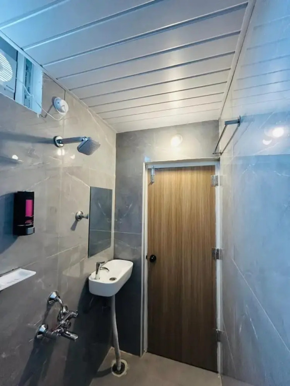 Wildwings Premium Hotel
