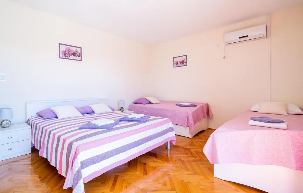Stunning Apartment in Vitaljina With 3 Bedrooms, Wifi and Outdoor Swimming Pool