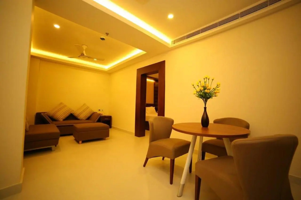 Vavas Inn & Suites