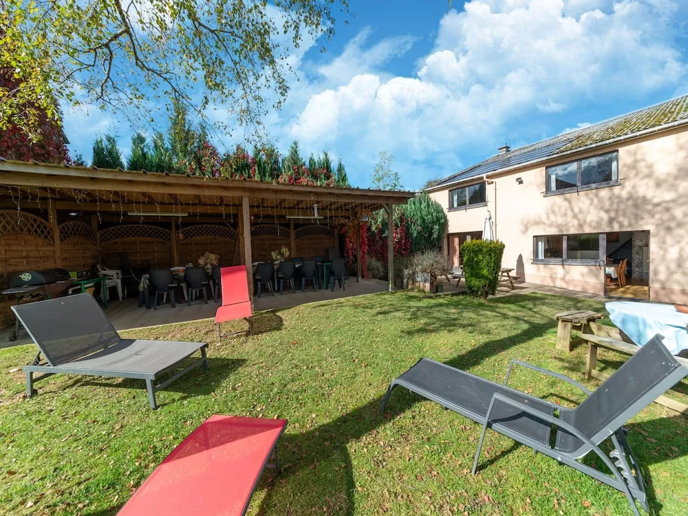 Holiday home in Montleban with garden