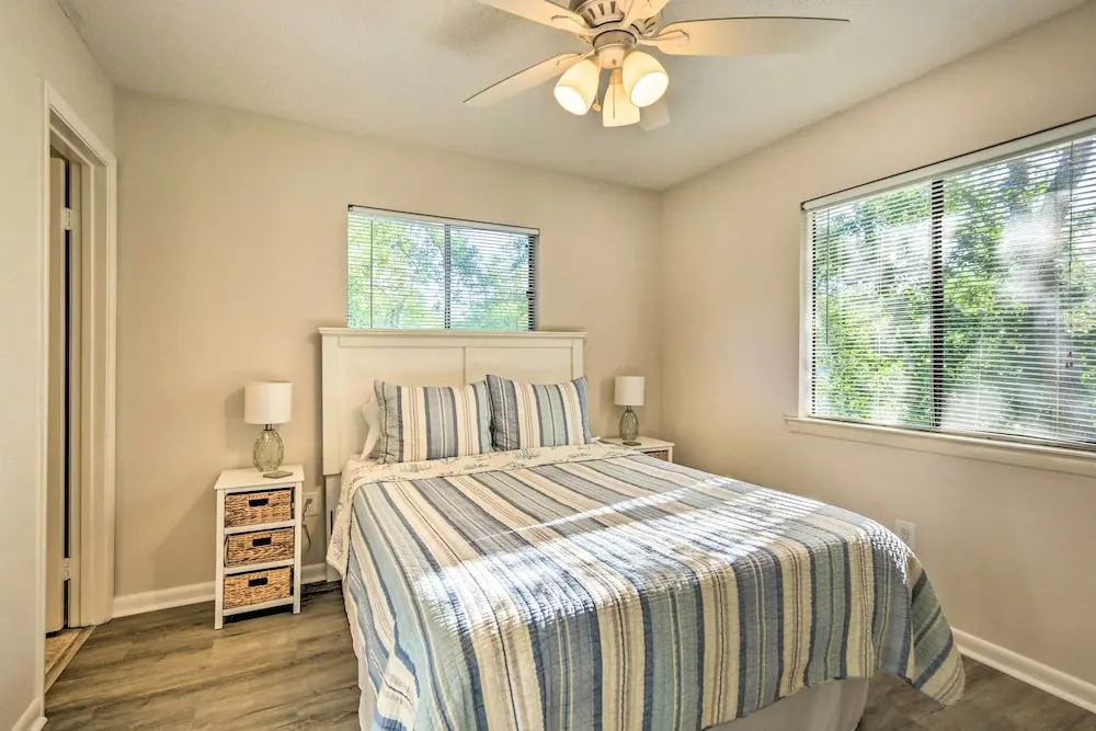 Steps to Sand: Hilton Head Island Condo w/ Pool
