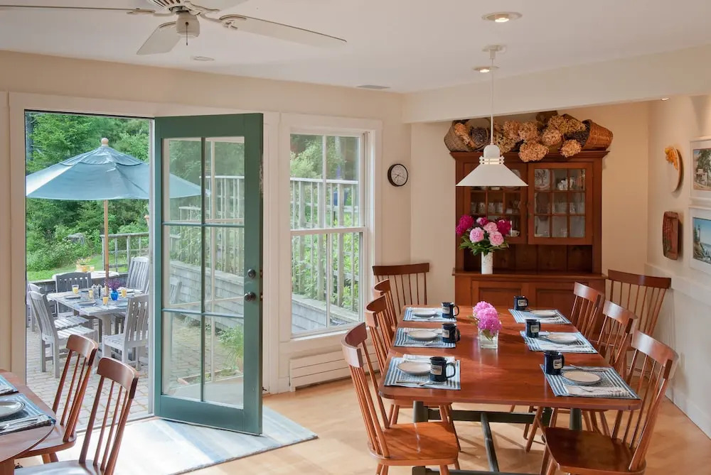 Coveside Bed & Breakfast