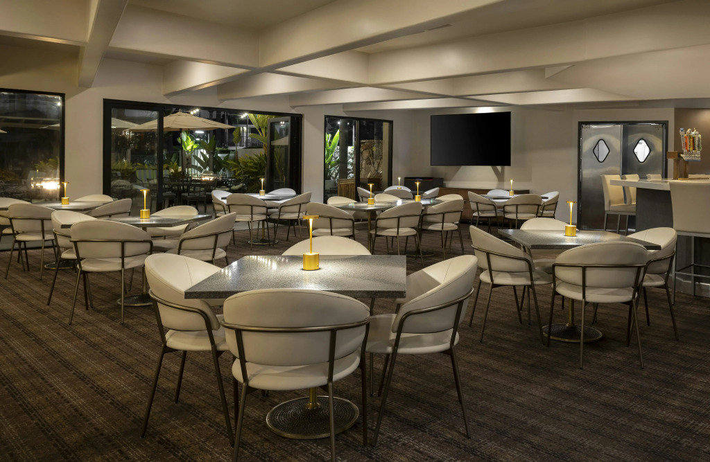DoubleTree by Hilton San Diego Bayside