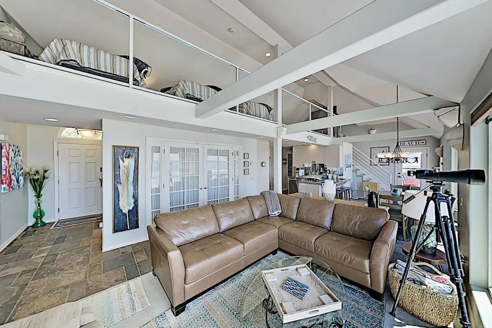 Spectacular Oceanfront Chateau Steps To Beach 3 Bedroom Home