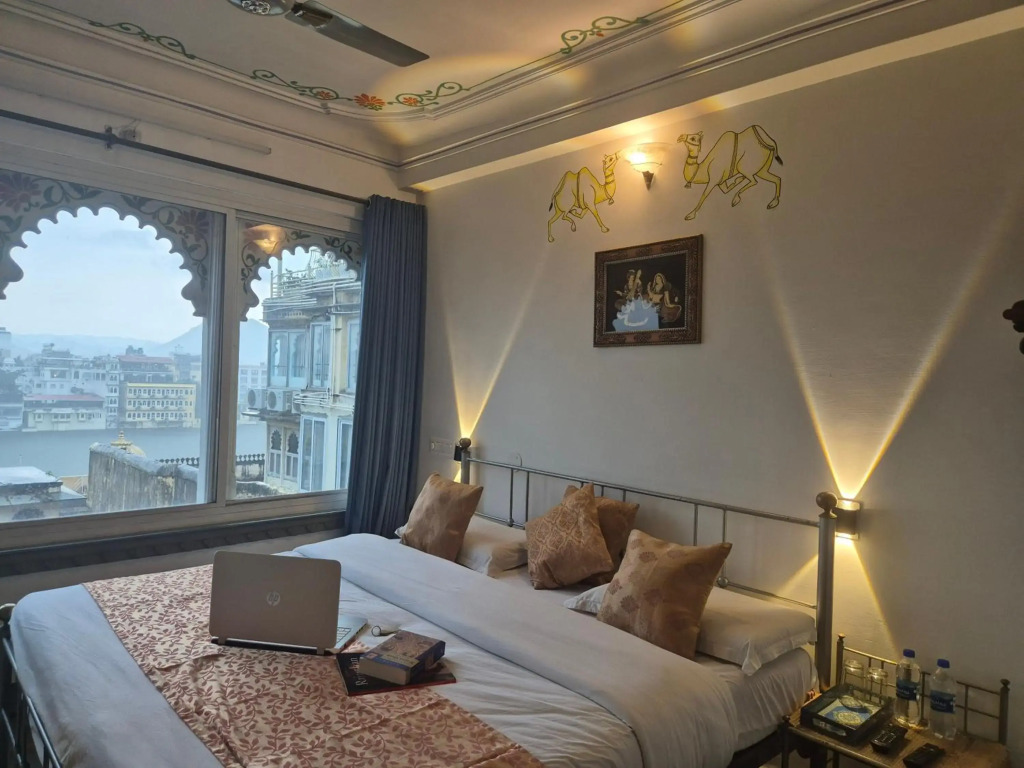 Hotel Mewar Haveli - At Lake Pichola