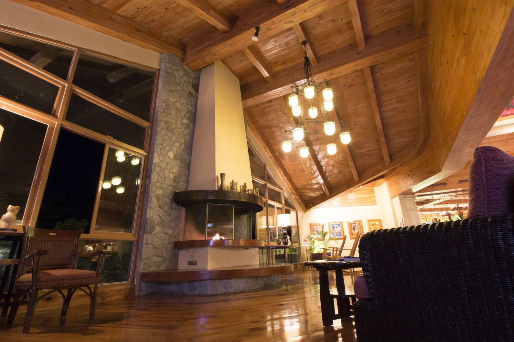 Отель John Hay Hotels Forest Wing