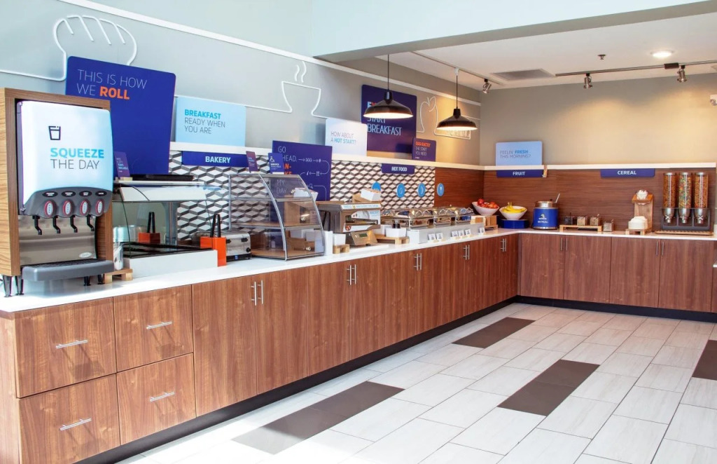 Holiday Inn Express & Suites Lexington Downtown Area-Keeneland by IHG