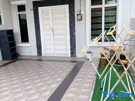 Niana Homestay Melaka -near town