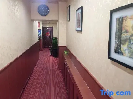 Hongfu Fashion Theme Hotel (Harbin Central Street)