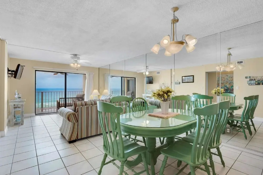 Regency Towers 3 Bedroom Apartment