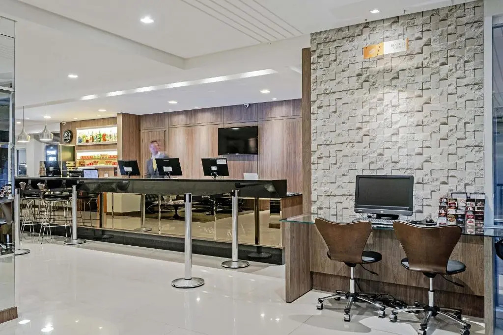 Slim Hotel Curitiba Av das Torres