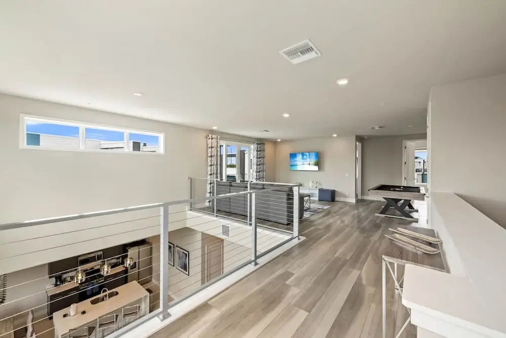 Massive 4 000 Sqft Luxury Duplex