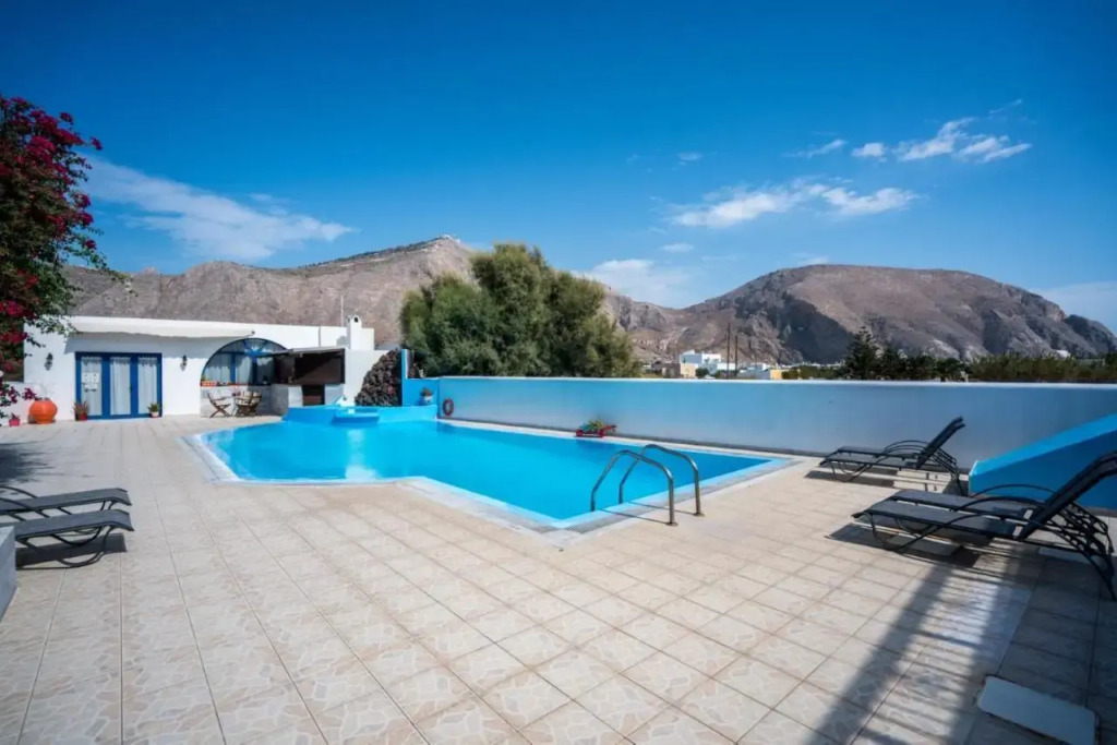 Villa Limnes