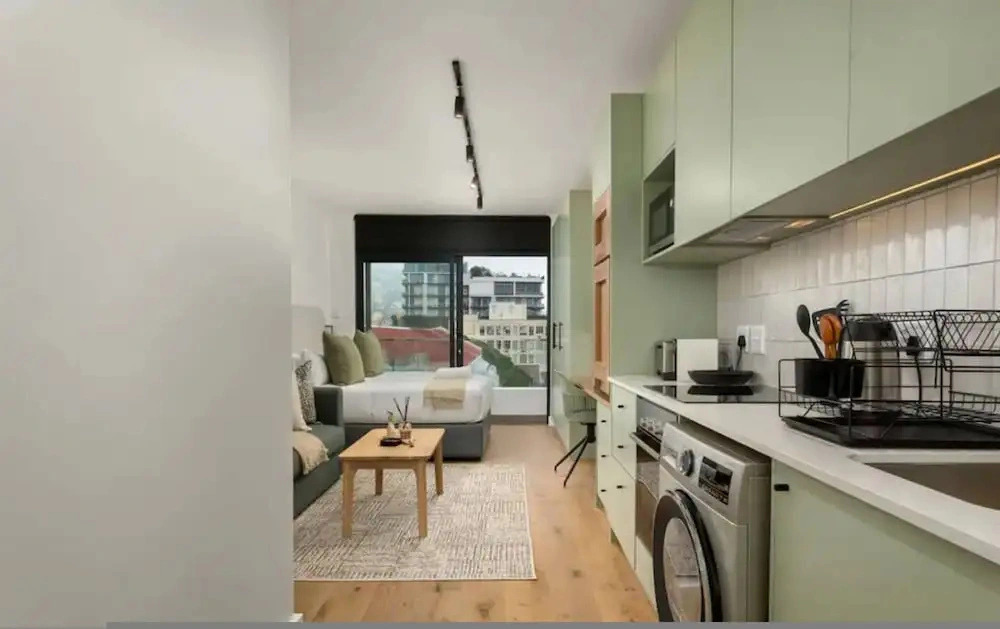 The Sage Queen Bed Studio 711 Sea Point CPT