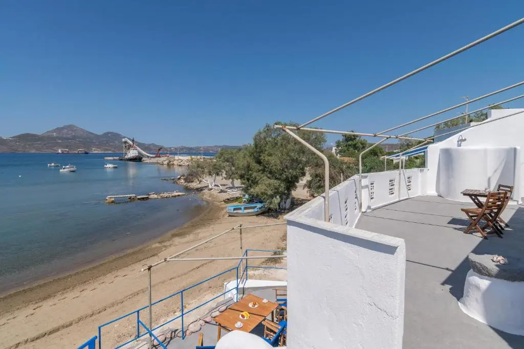 Kanava seafront apartment I