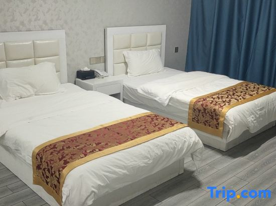 Jinhong Business Hotel