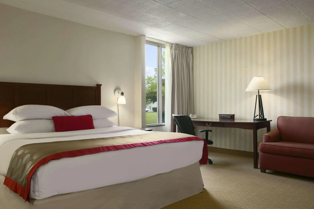 Ramada Greensburg
